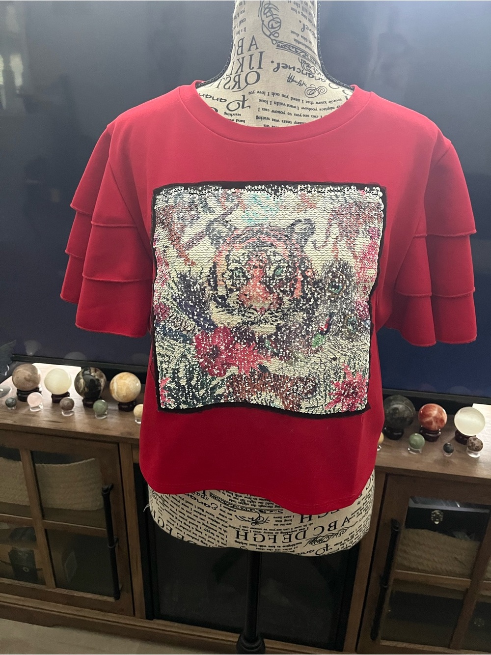 Red Flip Sequin Tiger/Queen Top | 2X | Ruffle Sleeve Blouse